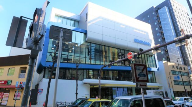 タカラベルモント㈱新館